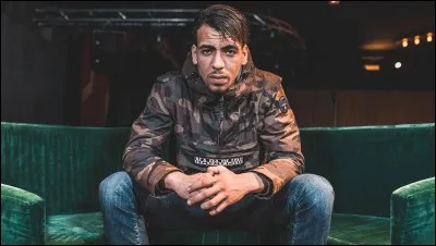 YL a chanté "Sicario" avec :