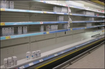 Tes r&eacute;serves sont &eacute;puis&eacute;es, cela fait longtemps que tu n'es pas sorti, lors de l'attaque ils avaient envahi la ville alors tu n'as pas pu aller faire des provisions :