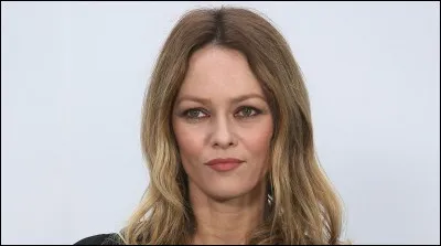 Qui est cette chanteuse ?