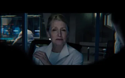 Comment s'appelle la directrice du laboratoire ?