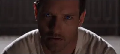 Qui est Peter par rapport à Derek ?