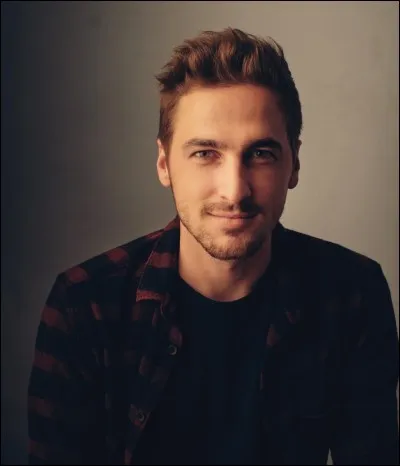 Comment s'appellent les animaux de compagnie de Kendall Schmidt ?