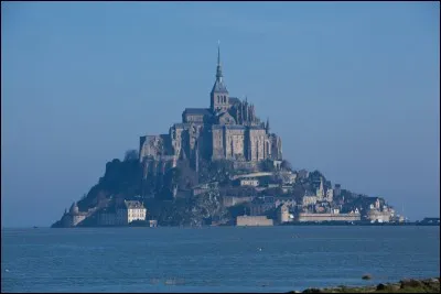 Le Mont-Saint-Michel se trouve-t-il en Normandie ?