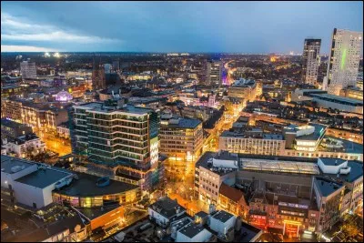 Saurez-vous situer Eindhoven ?