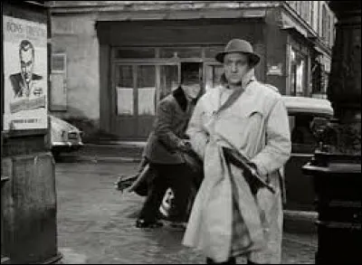 Jean Gabin a joué dans "Le rouge est mis".