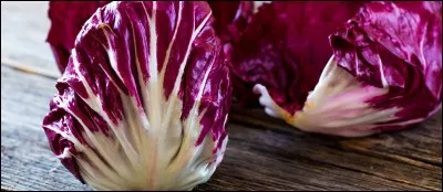 La salade trevisane est aussi appelée "salade rouge".