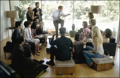 Toute l'action de ce film se d&eacute;roule durant une f&ecirc;te d'anniversaire pour les 6 ans de mariage du couple qui re&ccedil;oit. Comme de coutume, les jeux sont pr&eacute;sents, souvent les deux m&ecirc;mes jeux pratiqu&eacute;s dans ces anniversaires am&eacute;ricains. Desquels s'agit-il ?