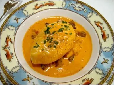 Parmi mes plats préférés, citons encore ces quenelles sauce nantua, spécialité lyonnaise !