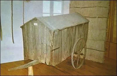 Quelle &eacute;tait l'utilit&eacute; premi&egrave;re de cette hutte de berger ?
