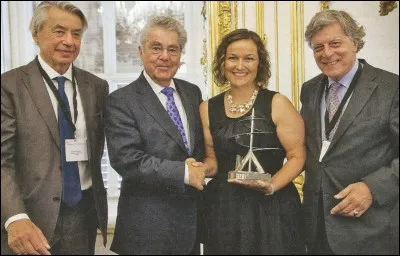 Que repr&eacute;sentent les " H&eacute;nokiens " ?