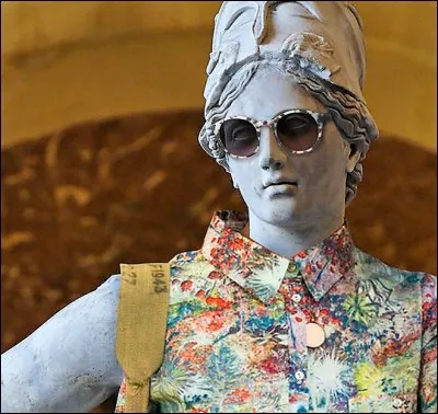 Vierge impitoyable et guerrière. Qui est-elle ?