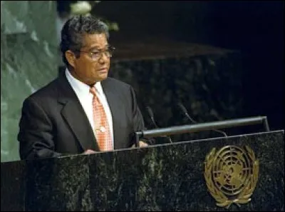 Qui fut président de 1996 à 1999 ?