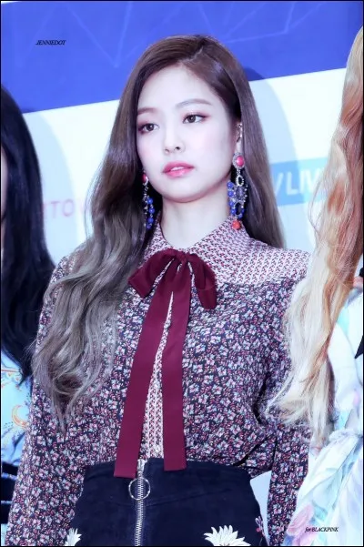 Combien pèse-t-elle ? (2018)