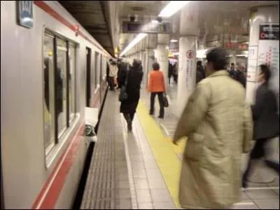 Chaque anne, la vente et le contrle des billets dans les transports en commun lyonnais...