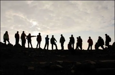 Comment appelle-t-elle sa communauté ?