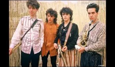 En quelle année est sortie la chanson "Les Tzars" ?