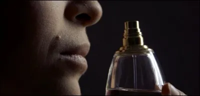 Qui surnomme-t-on parfois un nez ?