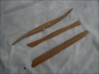 Quel est le nom de cet outillage souvent taill en bois de buis ?