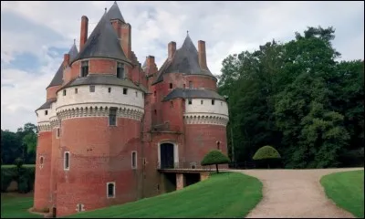 Dans quelle commune de la Somme est construit ce château ?