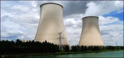 Quelle commune du Nord abrite la centrale nucléaire la plus puissante de France ?