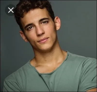 Comment s'appelle l'acteur qui joue Rio ?