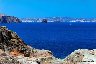 Il y a sept départements français qui sont situés en outre-mer.