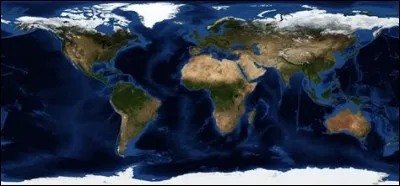 Quelle région d'une superficie de 14 millions de km² est la plus grande au monde ?
