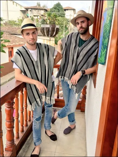 Comment s'appelle le frère de Squeezie ?