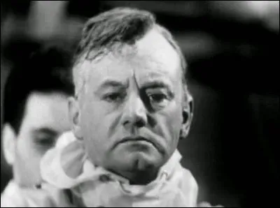 Qui incarne ici Bernard Quatermass ?