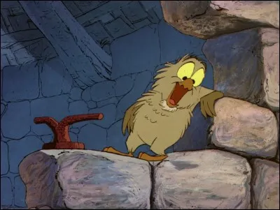 Comment se nomme cet oiseau de dessin animé, faisant son apparition dans le disney "Merlin l'enchanteur" et ayant le nom d'un savant grec ?