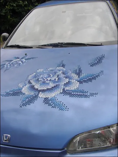 Saviez-vous que vous pouviez broder votre voiture ? Quel point de broderie est utilisé à cette fin ?