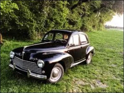 Durant quelle décennie est apparue la Peugeot 203 ?