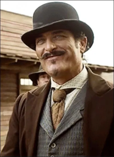 Comment s'appelle ce personnage ?