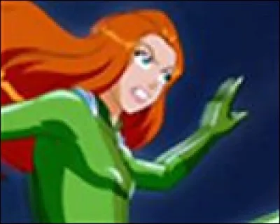 Comment s'appelle la fille avec la combinaison verte ?