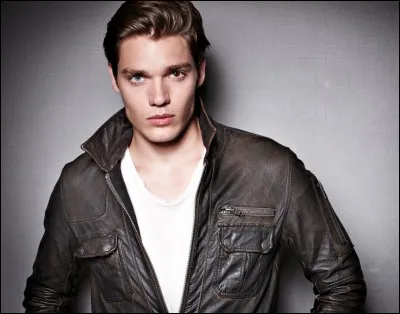 Dans la saison 3, quel effet a sur Jace ce qu'il a bu dans l'épisode 5 ?