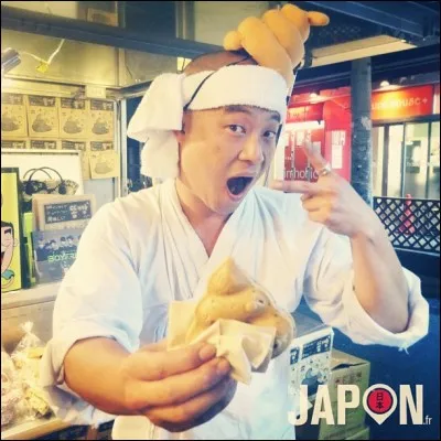 Il y a une fête ; des marchands crient dans tous les sens. Ils crient "Watashi no seihin o kōnyū shite kudasai !". Qu'est-ce que cela veut dire ?