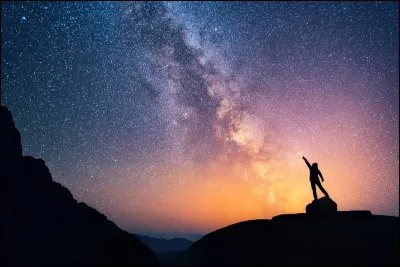 Azuryne : Qui a inventé la citation "J'ai décidé d'être heureux car c'est bon pour la santé" ?