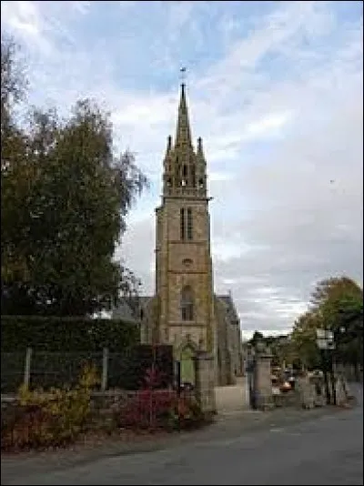 Vous avez sur cette image l'église Saint-Bergat de Pouldouran. Village Costarmoricain, il se situe en région ...