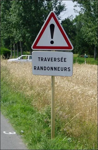 Ok, c'est un panneau...mais la partie basse (Traverse randonneurs) a un nom particulier, lequel ?