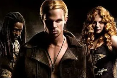 Quels sont les prénoms du trio qui en veut à Bella et Edward ?