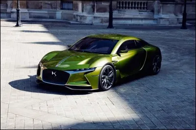 Quelle est cette voiture ? (Concept-car).