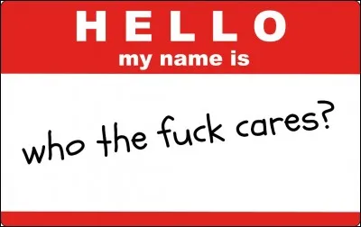 "De grands pouvoirs impliquent..." un nom classe. Un vrai nom de sorcier. Tu vas donc opter pour :