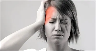 Nous sommes lundi soir, et tu sors tout juste du boulot. Tu as un mal de tête pas possible depuis dix minutes. Dois-tu contacter le SAMU ?