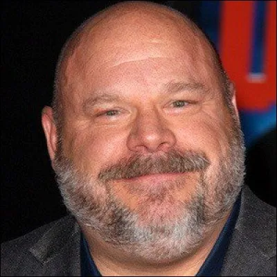 Qui fait le ménage chez la famille Ross ?