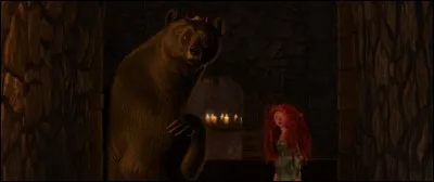 Dans le Disney "Rebelle" que doivent recoudre la jeune fille et sa mère transformées en ours pour que le sort s'achève ?
