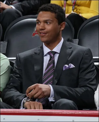 Dans quelle équipe de hockey est ce joueur ?