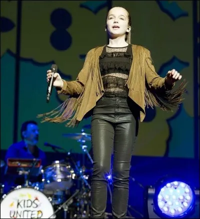 Comment se pr&eacute;nomme son fr&egrave;re ?