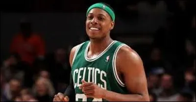 Dans combien de clubs Paul Pierce a-t-il joué ?