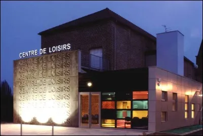 Allez, viens, ça te changera un peu d'aller au ...entre de loisirs.