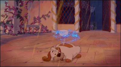 En quel objet est transformé Sultan, le chien du château de « La Belle et la Bête » ?